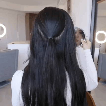 Step 1：后脑杓先绑一小束