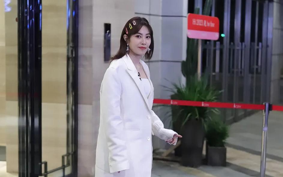 徐怀钰被批胖了