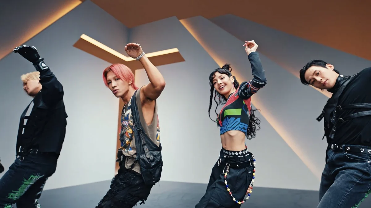 不愧是号称YG娱乐最强的两位「舞蹈担当」~