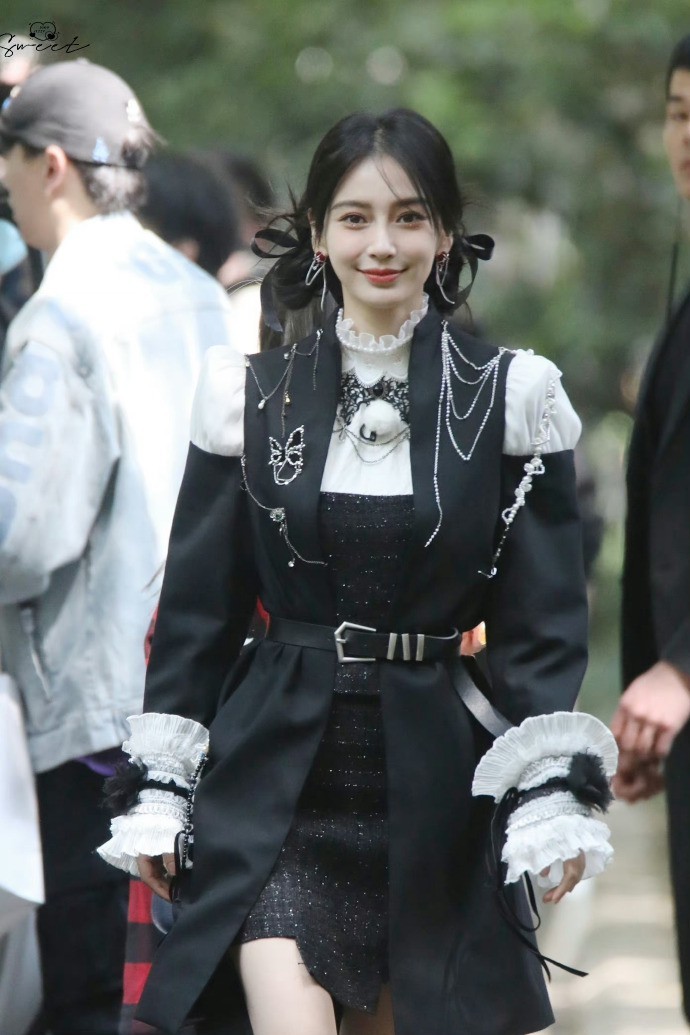 Angelababy 圈粉靠的是个人魅力