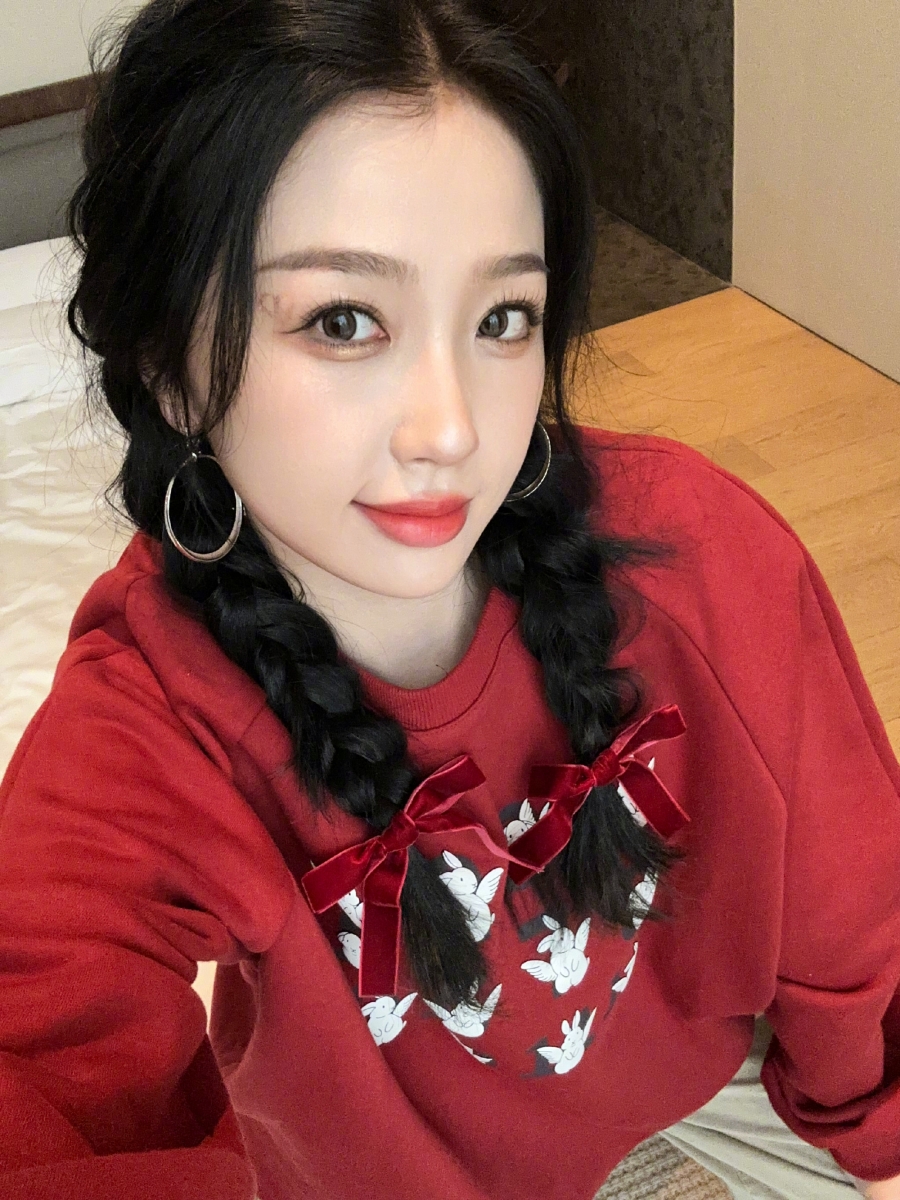 工作人员都非常爱我,都把我当作宝宝