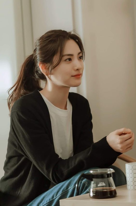 气场是一个人的知识、内涵、修养等内在力量外化的体现