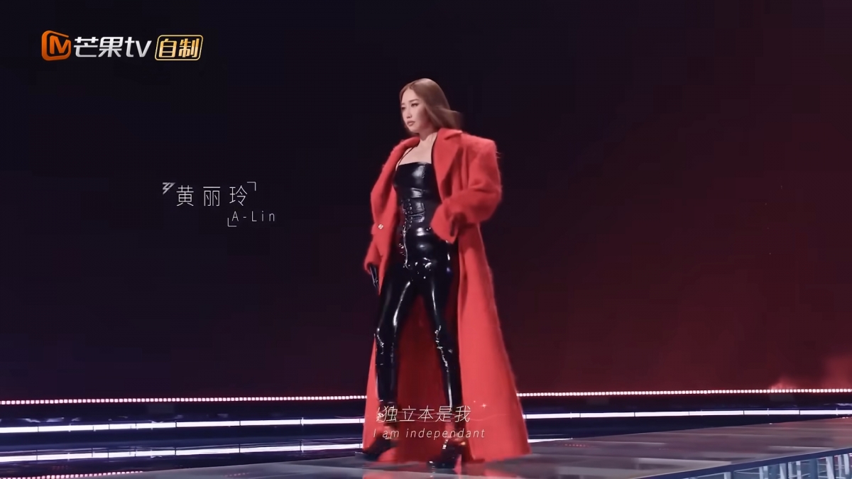 咖位低的姐姐镜头只能被匆匆带过