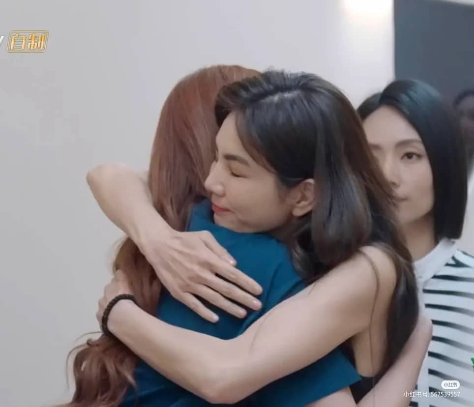 Ella听到陈意涵晋级后，完全不敢相信，表情也是相当惊讶