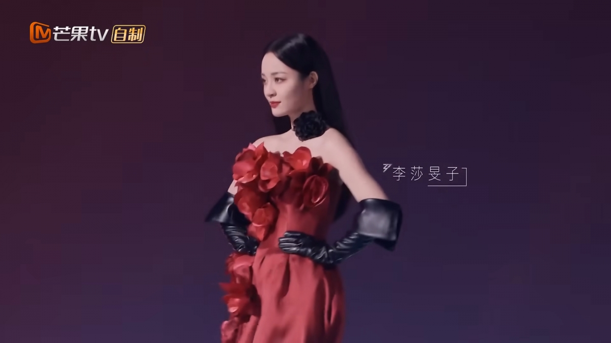 李莎旻子虽然是芒果台主持人，但镜头也很少