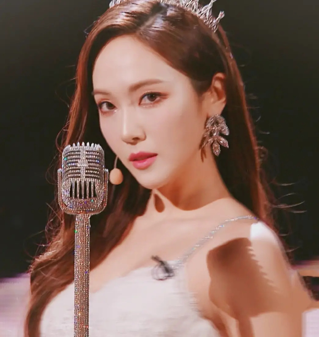 Jessica 遇到舞台事故反应超果断！