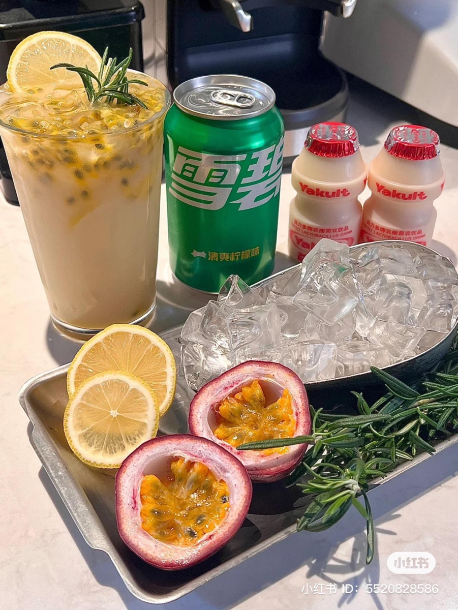 百香果柠檬气泡水