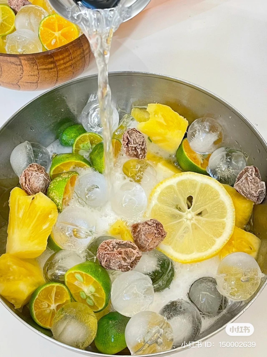 青桔菠萝 Sprite 气泡水