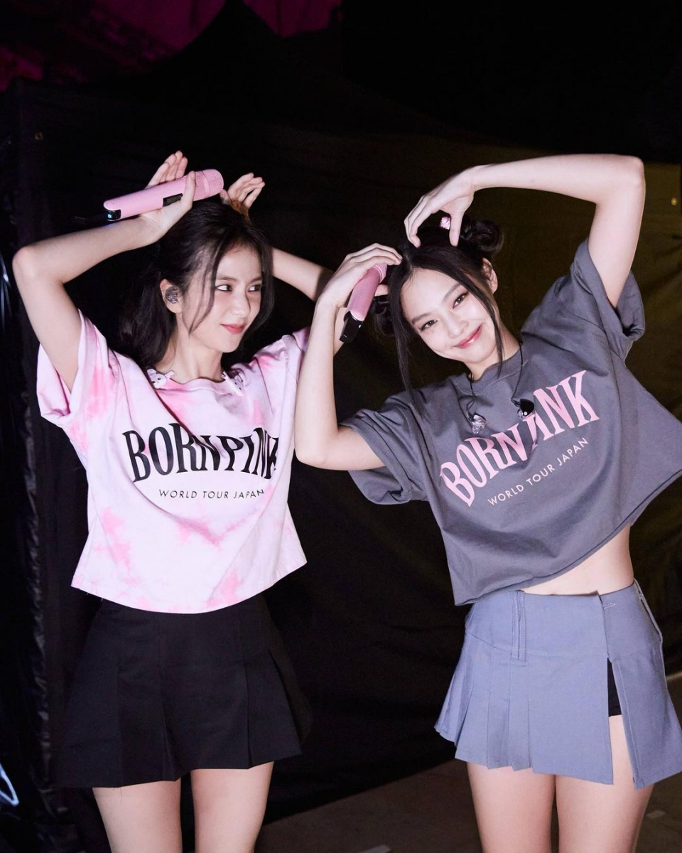 Jennie 和 Jisoo