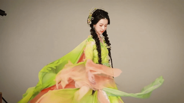 陈都灵，饰演「月啼暇」