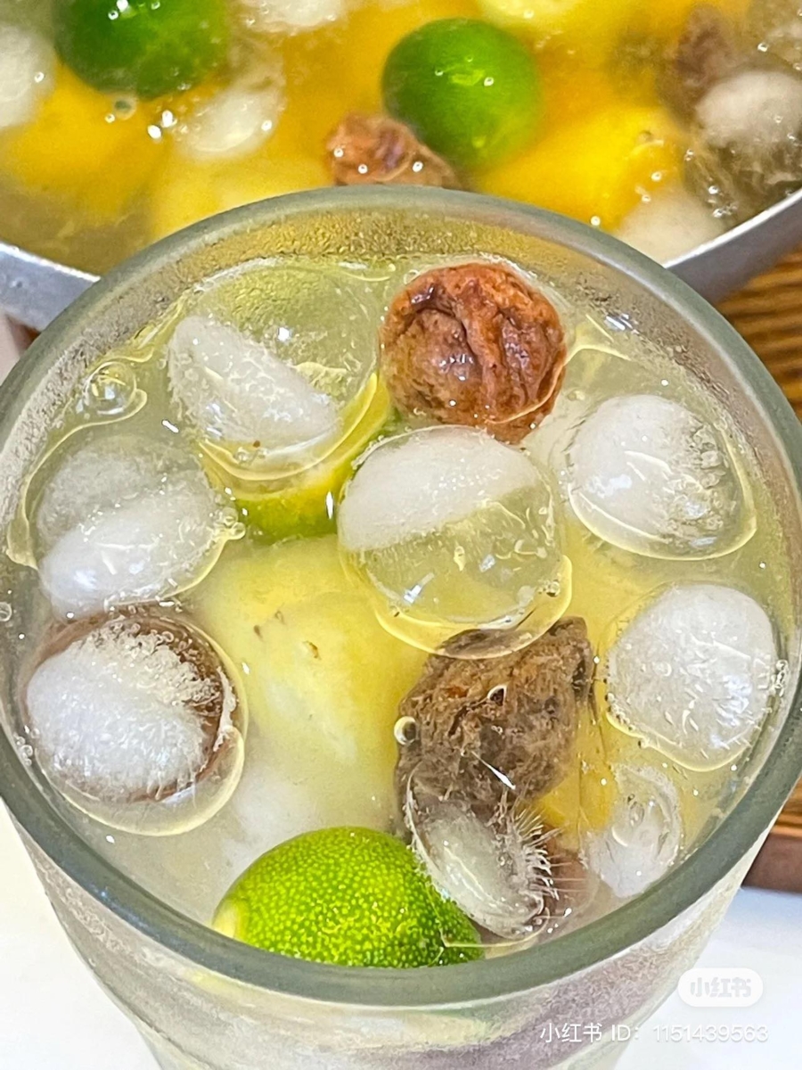 再倒入 Sprite 一起拌滋滋出锅即可