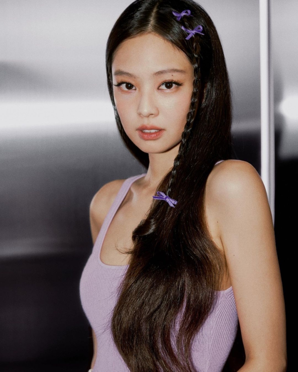 #2 Jennie for Calvin Klein限量联名胶囊系列—— 针织连身裙