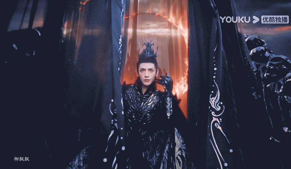 《长月烬明》