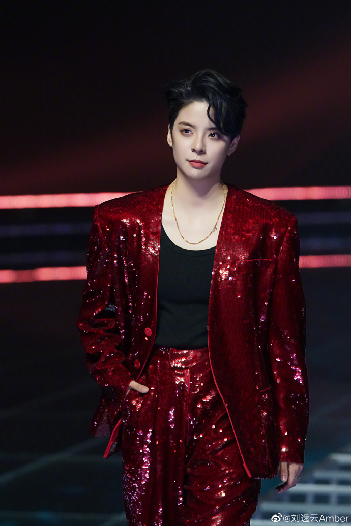 Amber刘逸云
