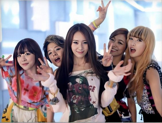 f(X) 团粉都很感动~