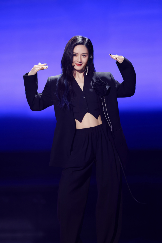 谢娜排名下降了