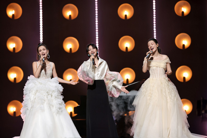 “站桩”舞台比较吃亏