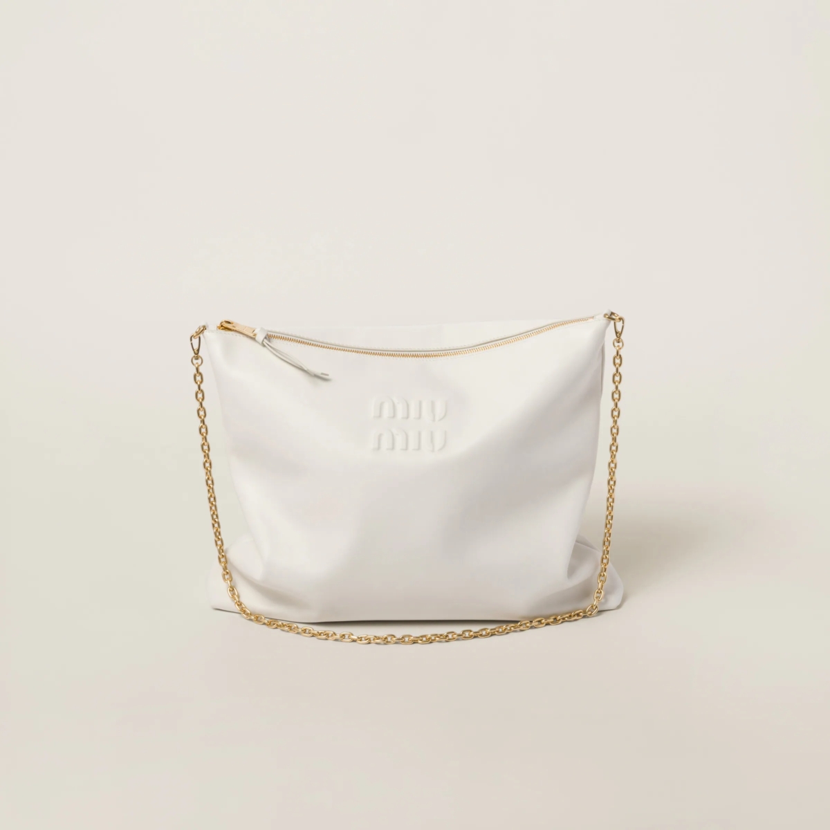3、Miu Miu Leather Shoulder Bag