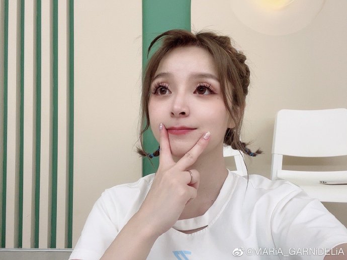 MARiA美依礼