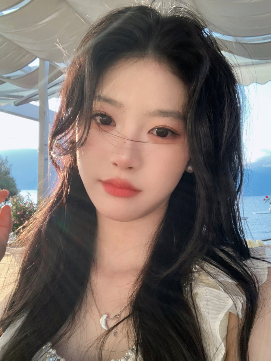 「上镜又显脸小」的「韩系淡妆」教程