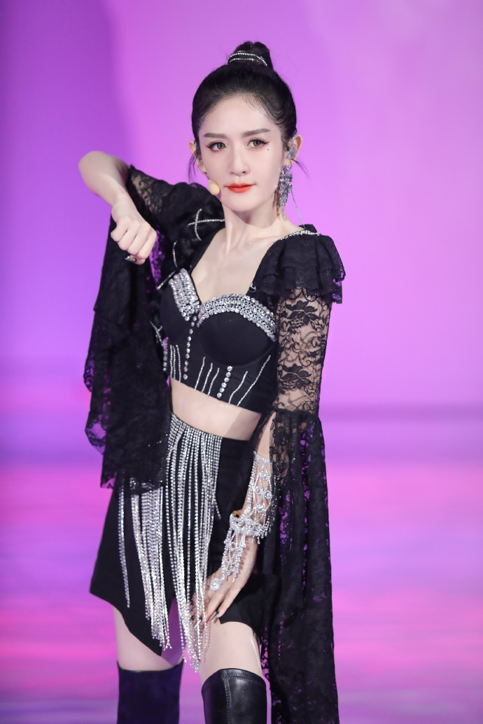 《浪姐 4》里话题和争议最多的姐姐非「谢娜」莫属