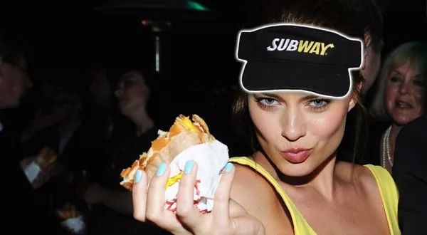 年纪轻轻就打三份工