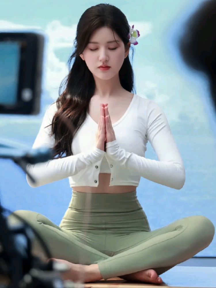 6个瑜伽体式「瘦全身运动」