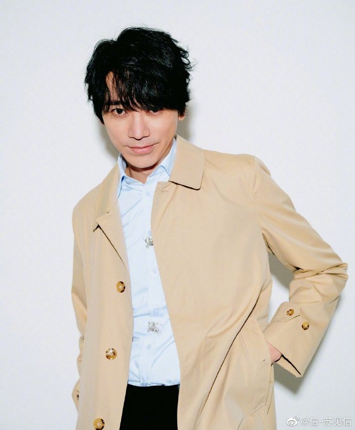 返场哥哥“信”演唱死亡摇滚版《对你爱不完》