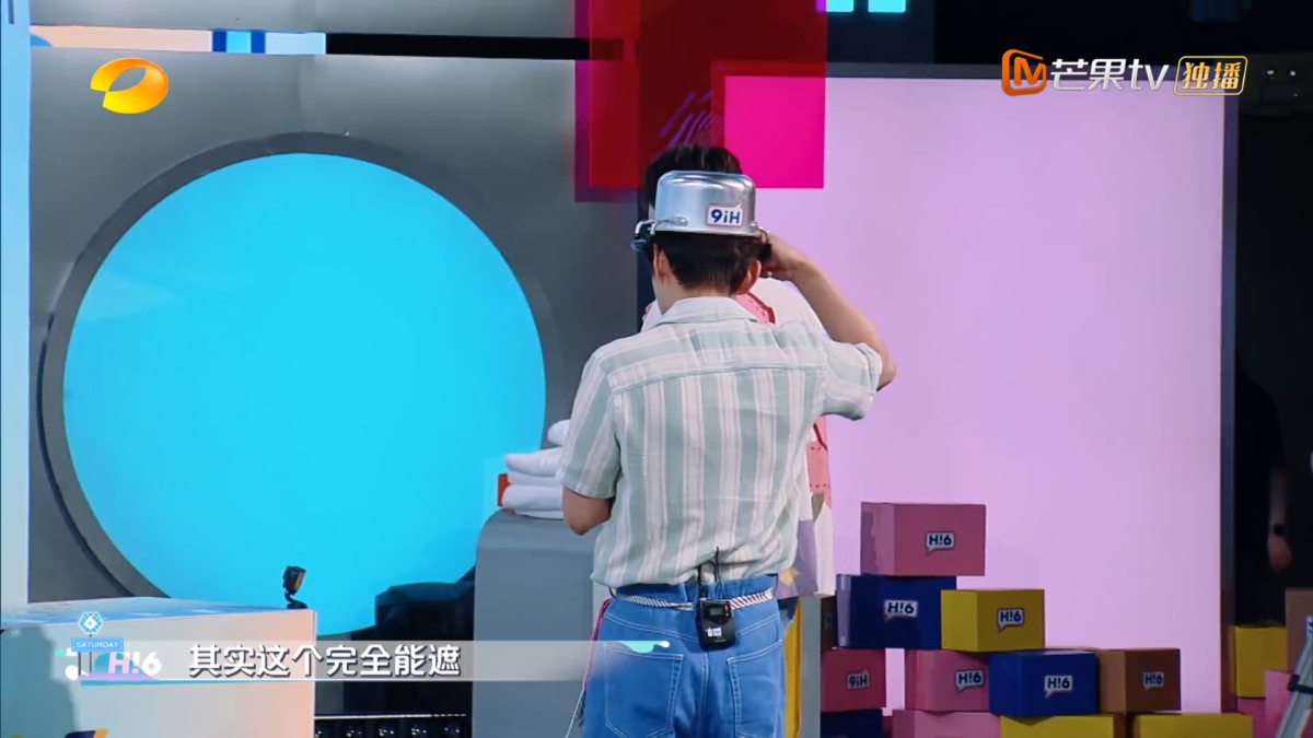 何老师一直帮忙打圆场