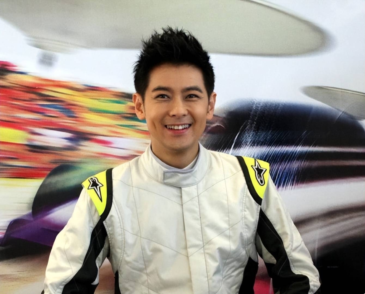 酸民讽刺林志颖只是想赚钱