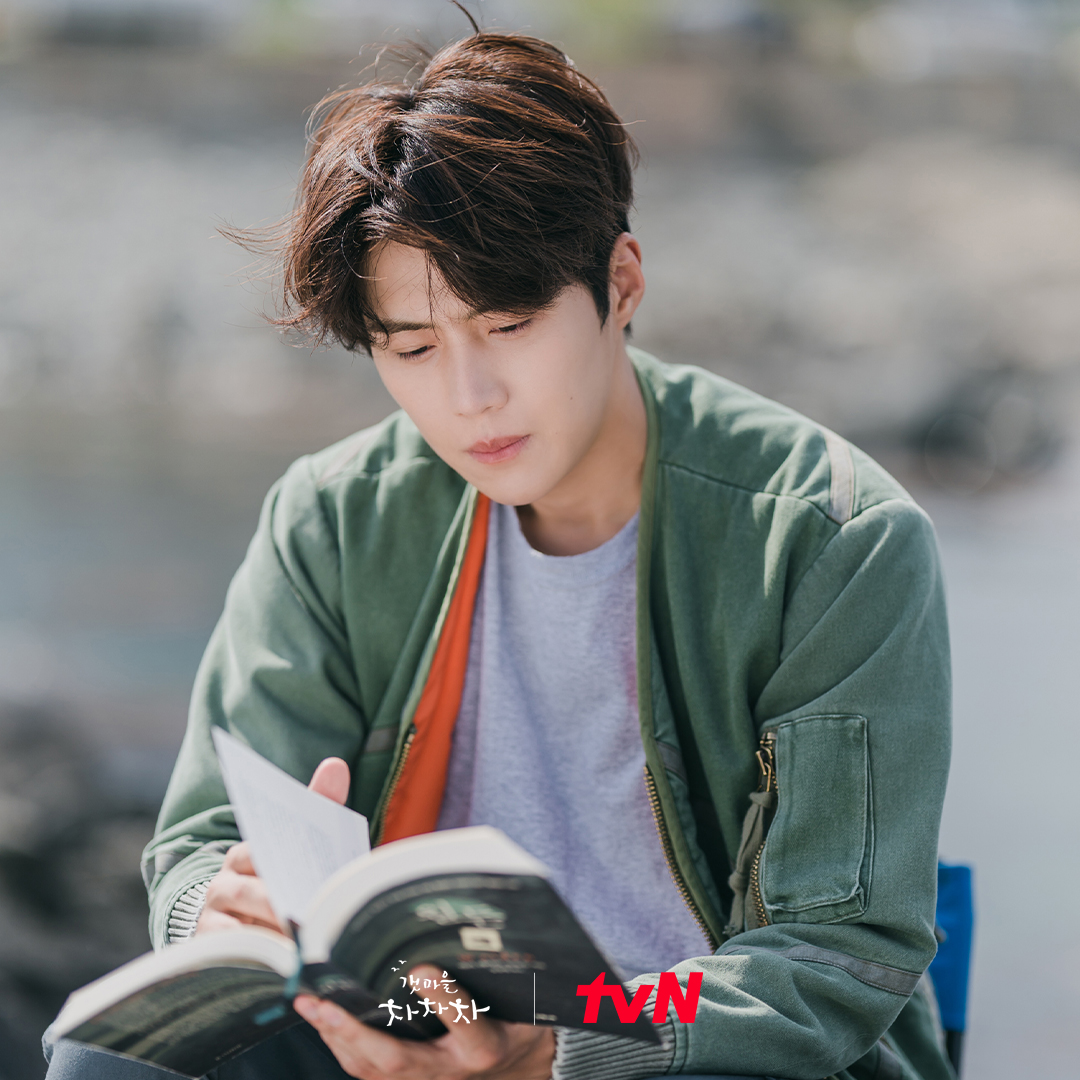 这两部剧让他囊获多个奖项