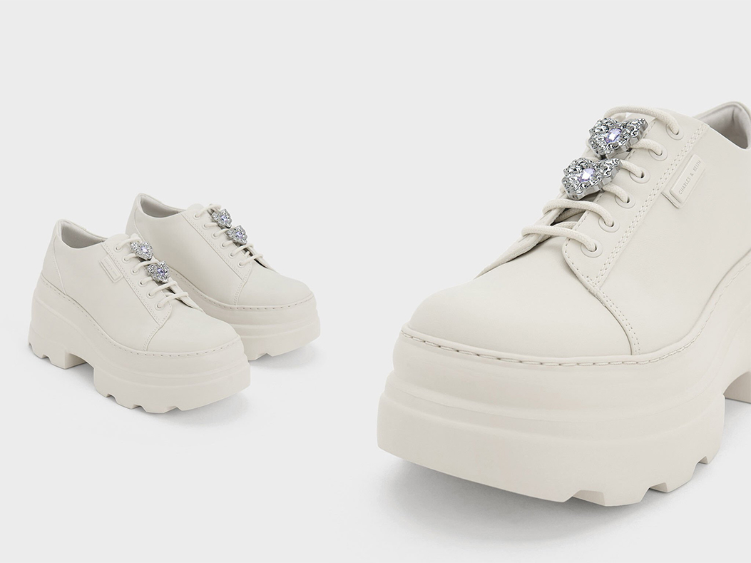 6、Crystal Heart-Motif Lace-Up Oxfords - Chalk