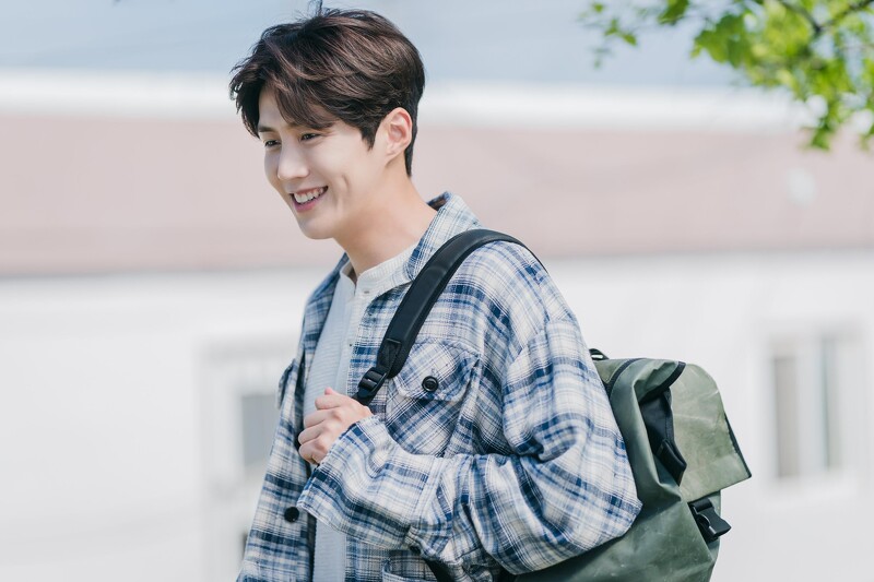 《海岸村恰恰恰》金宣虎