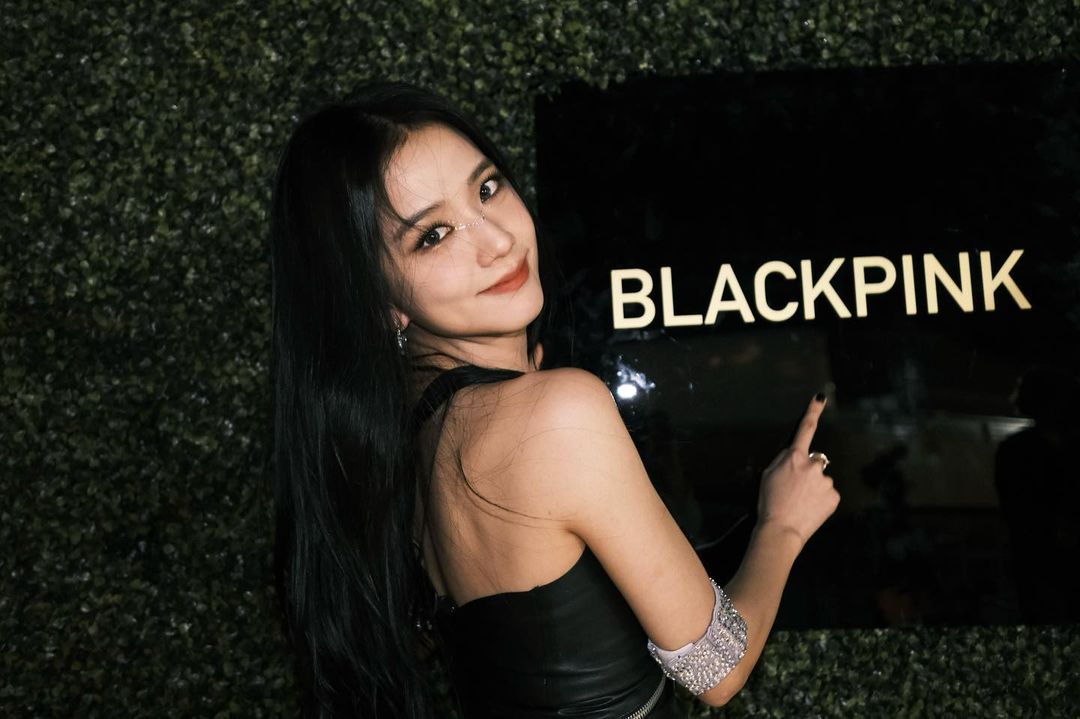 Jisoo 暗示 BLACKPINK 续约?