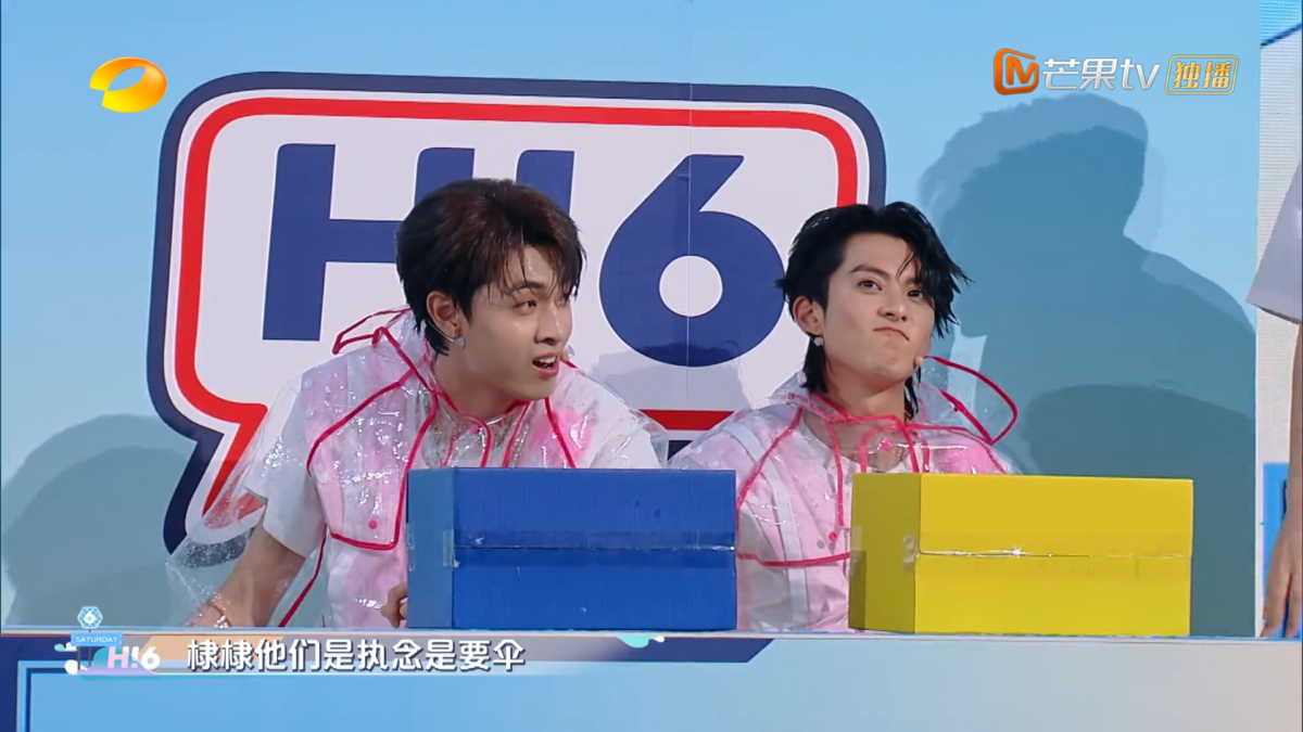 也有网友认为这只是综艺效果