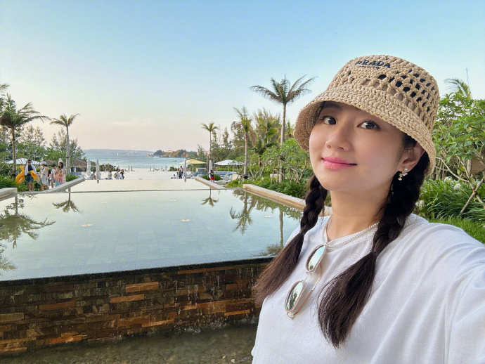 Selina 和男友去冲绳旅游