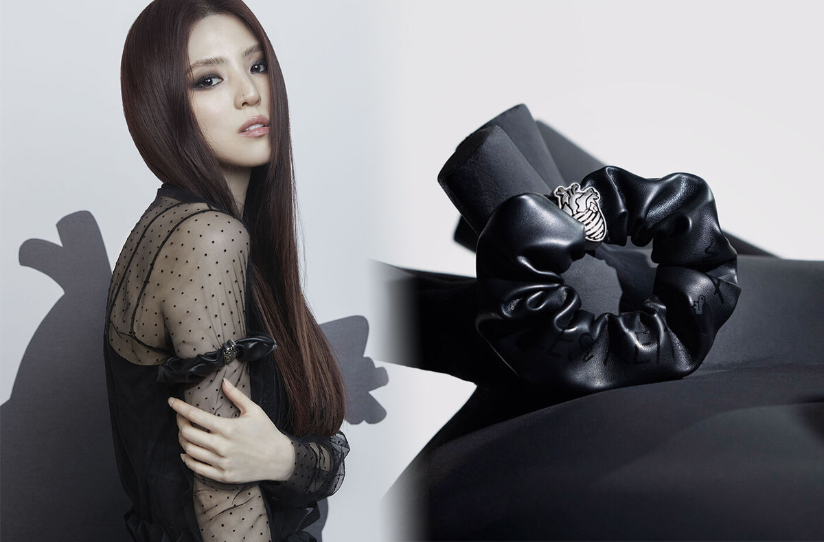 3、CHARLES & KEITH x Henn Kim Illustrated Heart Scrunchie 「心脏抓皱发圈」