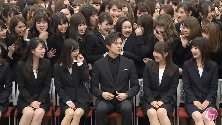 掀起全场女生轰动的照片又再度爆红