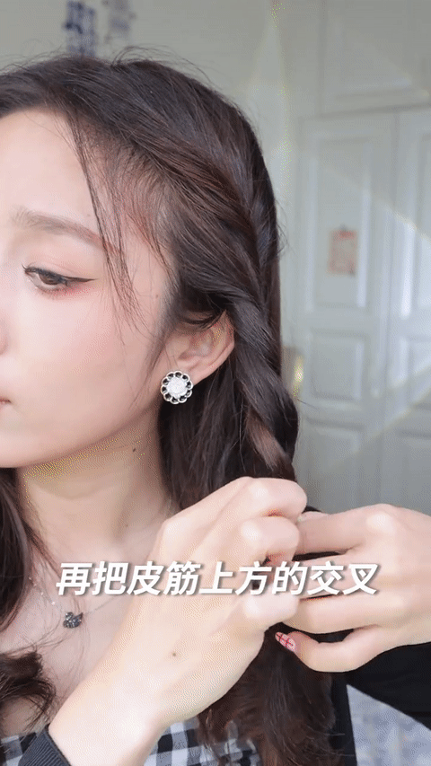 1、【白鹿同款】蓬松甜美的「双马尾」发型