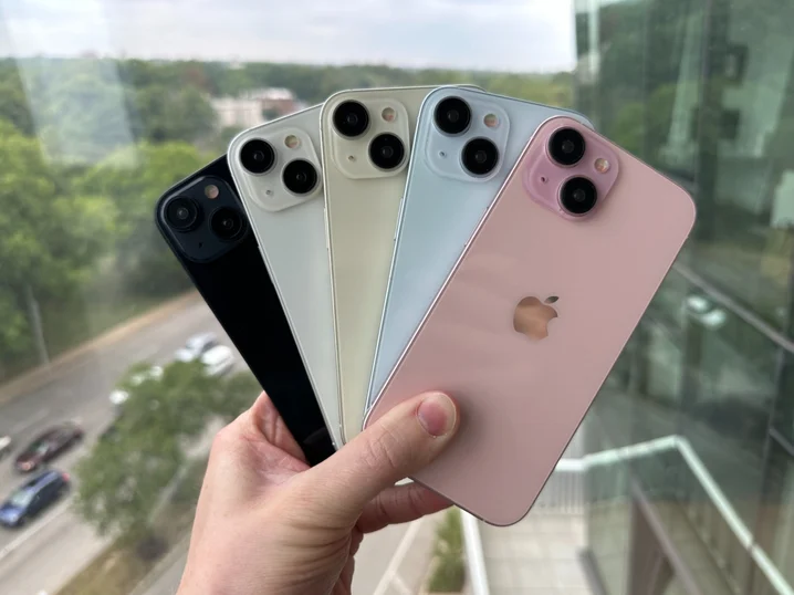 iPhone 15全新“实体机”的颜色