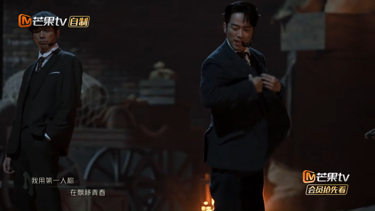 舞台的打光看不清人脸