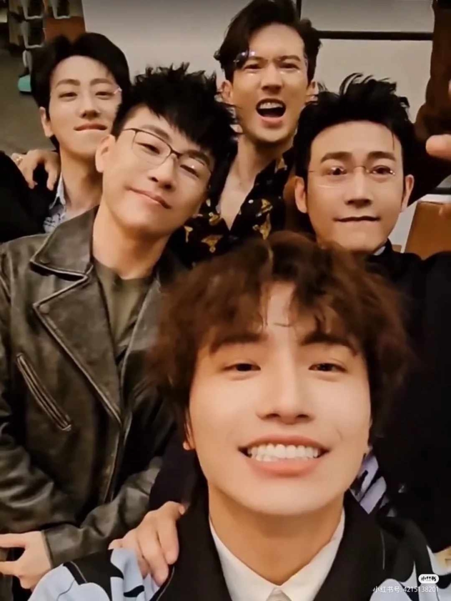 “一家五口”组合