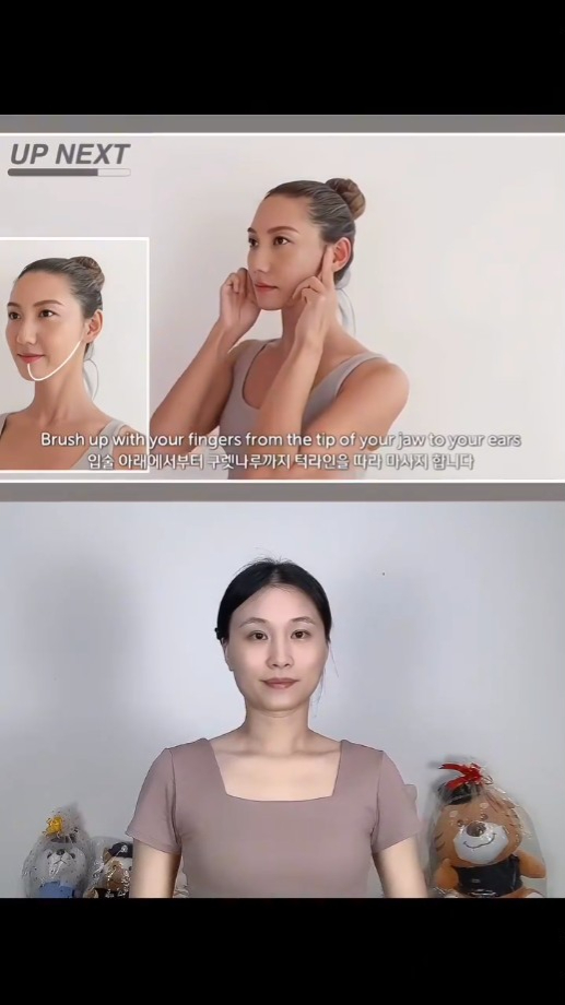 Step 8/ 把下巴推到太阳穴