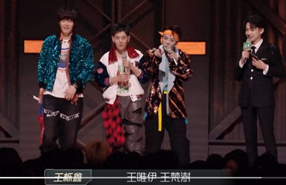 才带他们来看看爸爸在舞台上的风采～