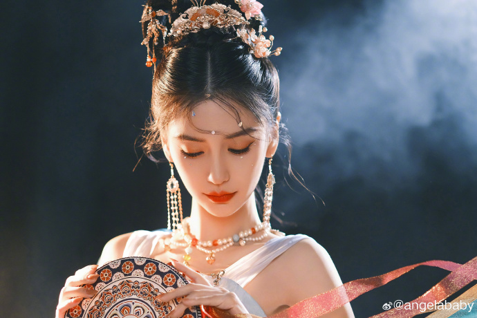 Angelababy 敦煌神女造型