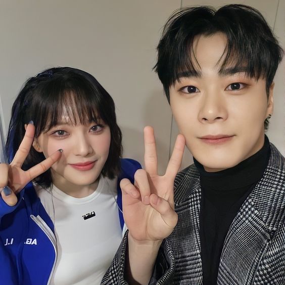 文彬和妹妹“文秀雅”