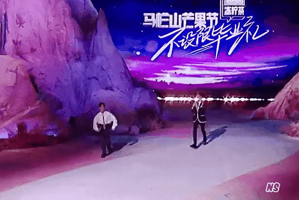 何老师带着齐思钧出场