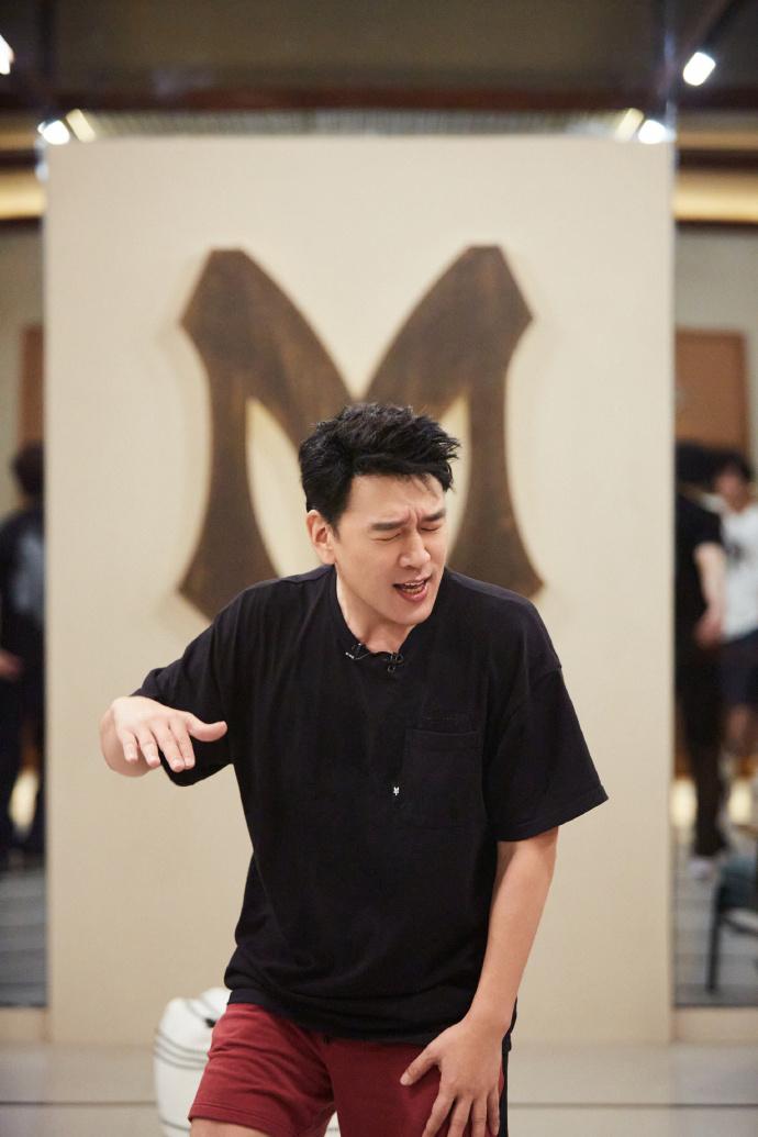 也有网友认为王耀庆是最披荆斩棘的一个选手