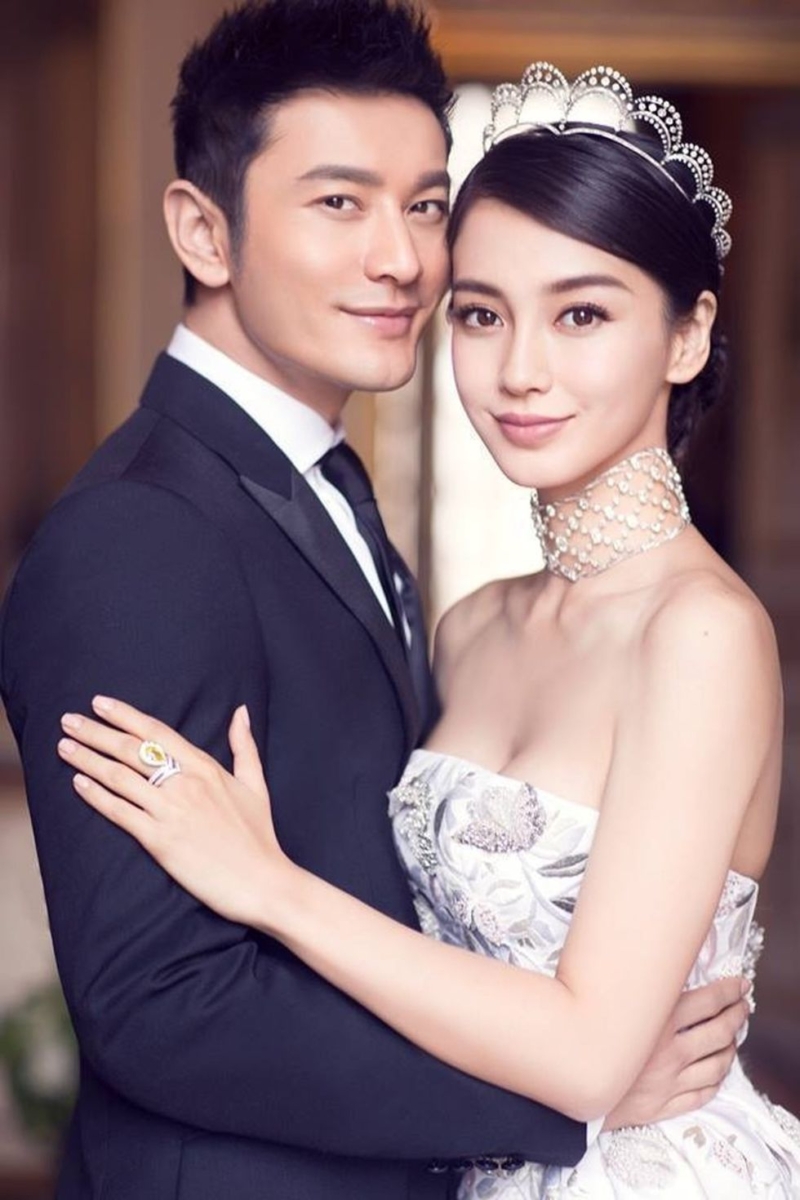 曾举办世纪婚礼令人印象深刻