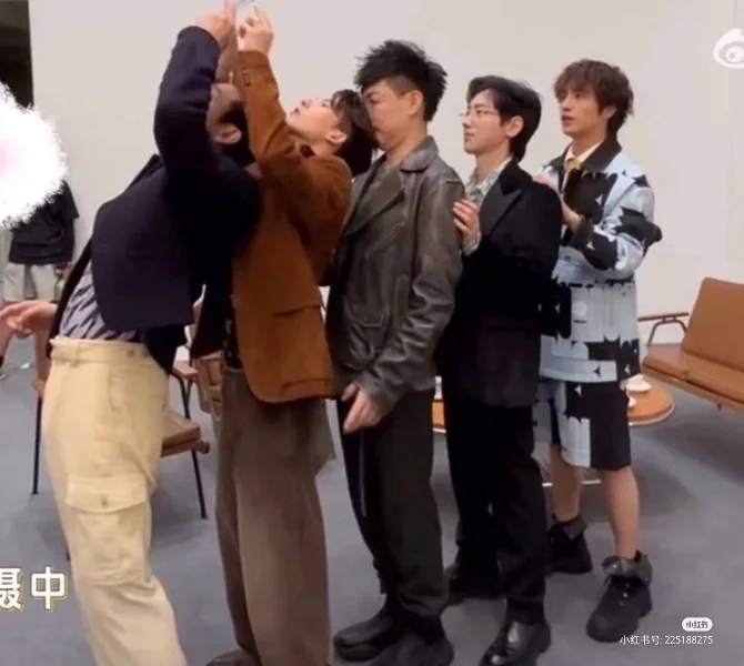 “一家五口”组合